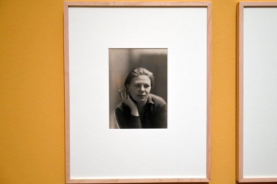 Germaine Krull (1897 Posen - 1985 Wetzlar), Bild 1/2