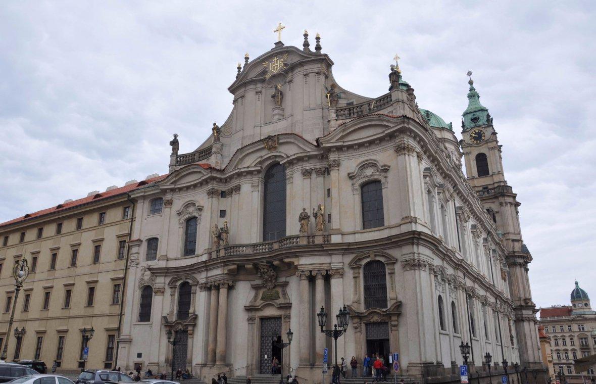 Prag-Kleinseite, ehem. Jesuitenkirche St.-Nikolaus, Bild 1/9
