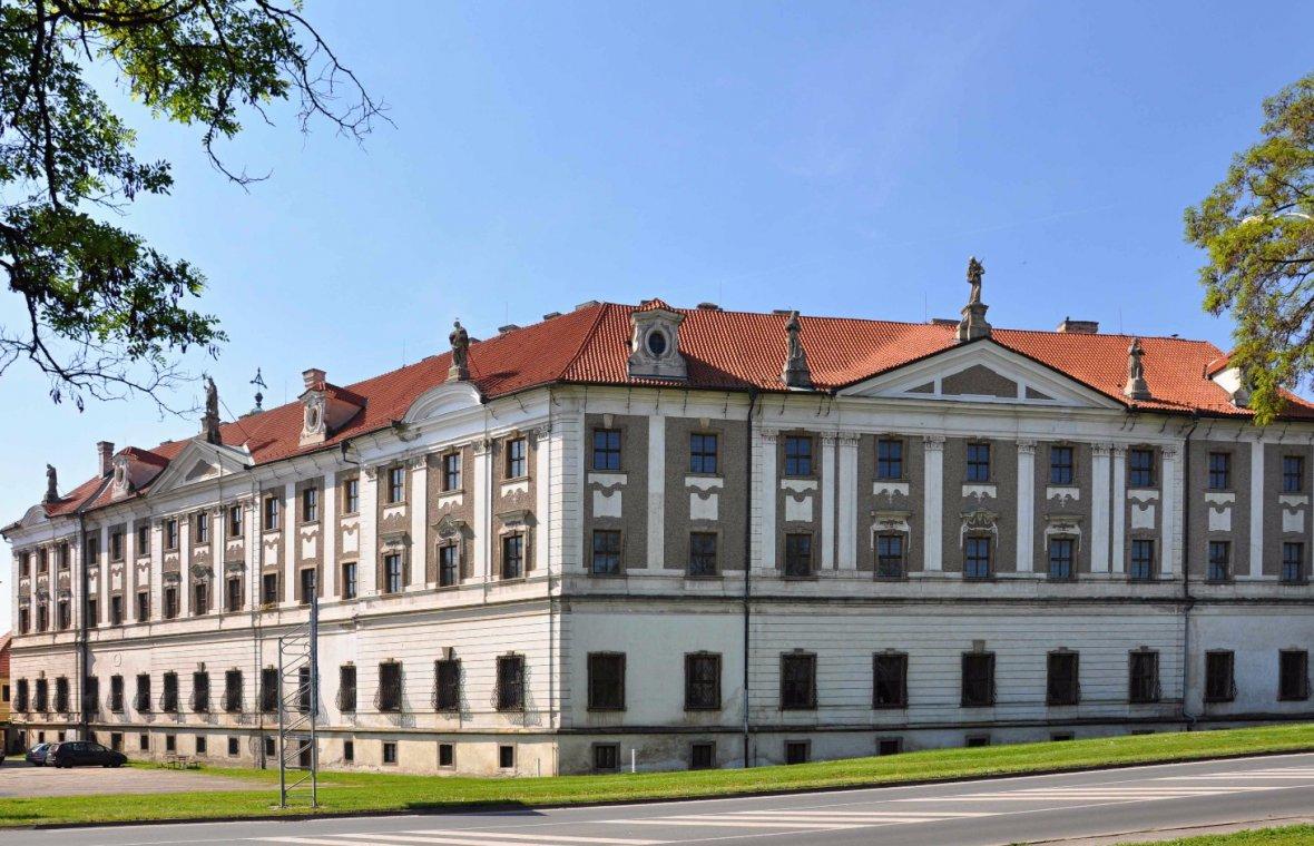 Kuttenberg (Kutná Hora), ehem. Ursulinenkloster, Bild 1/8