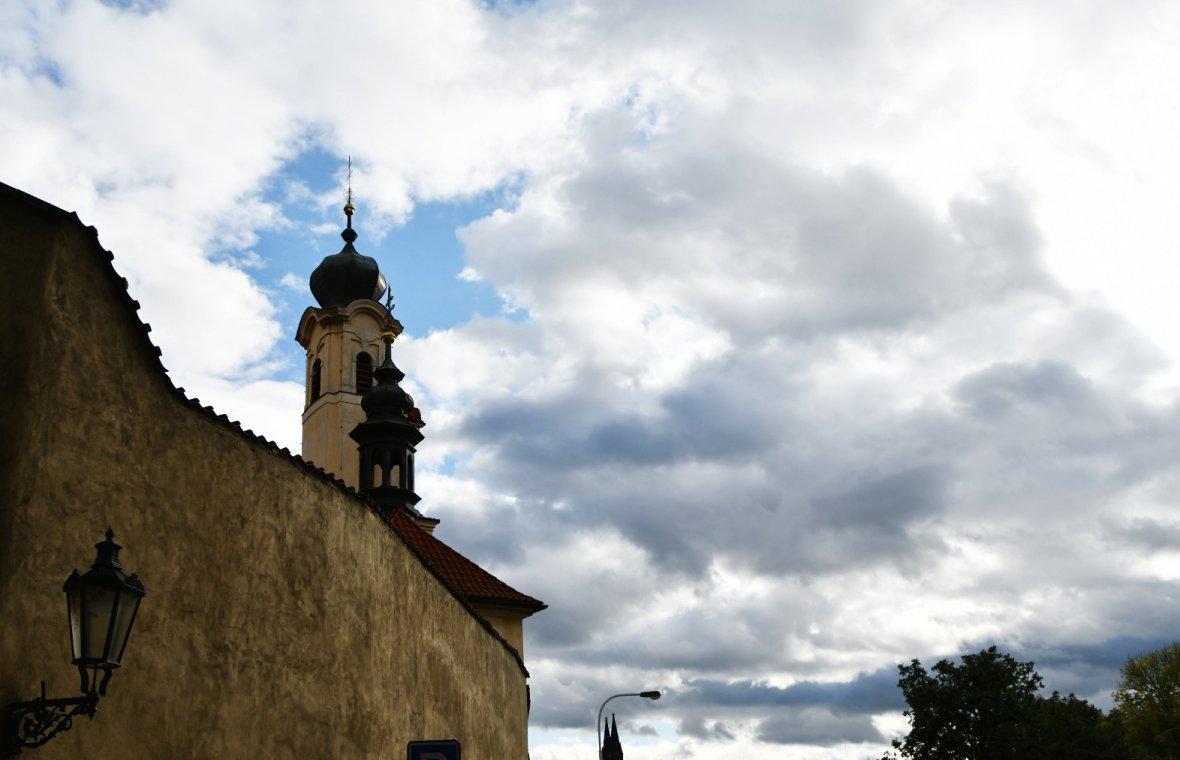Prag-Neustadt, Kloster und Krankenhaus des Elisabethinerinnen, Klosterkirche der Schmerzensreichen Mutter Gottes, Na Slupi 6, Bild 6/8