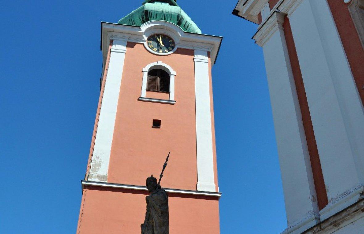 Rothkosteletz (Červený Kostelec), Pfarrkirche Jakobus der Ältere, Bild 1/6