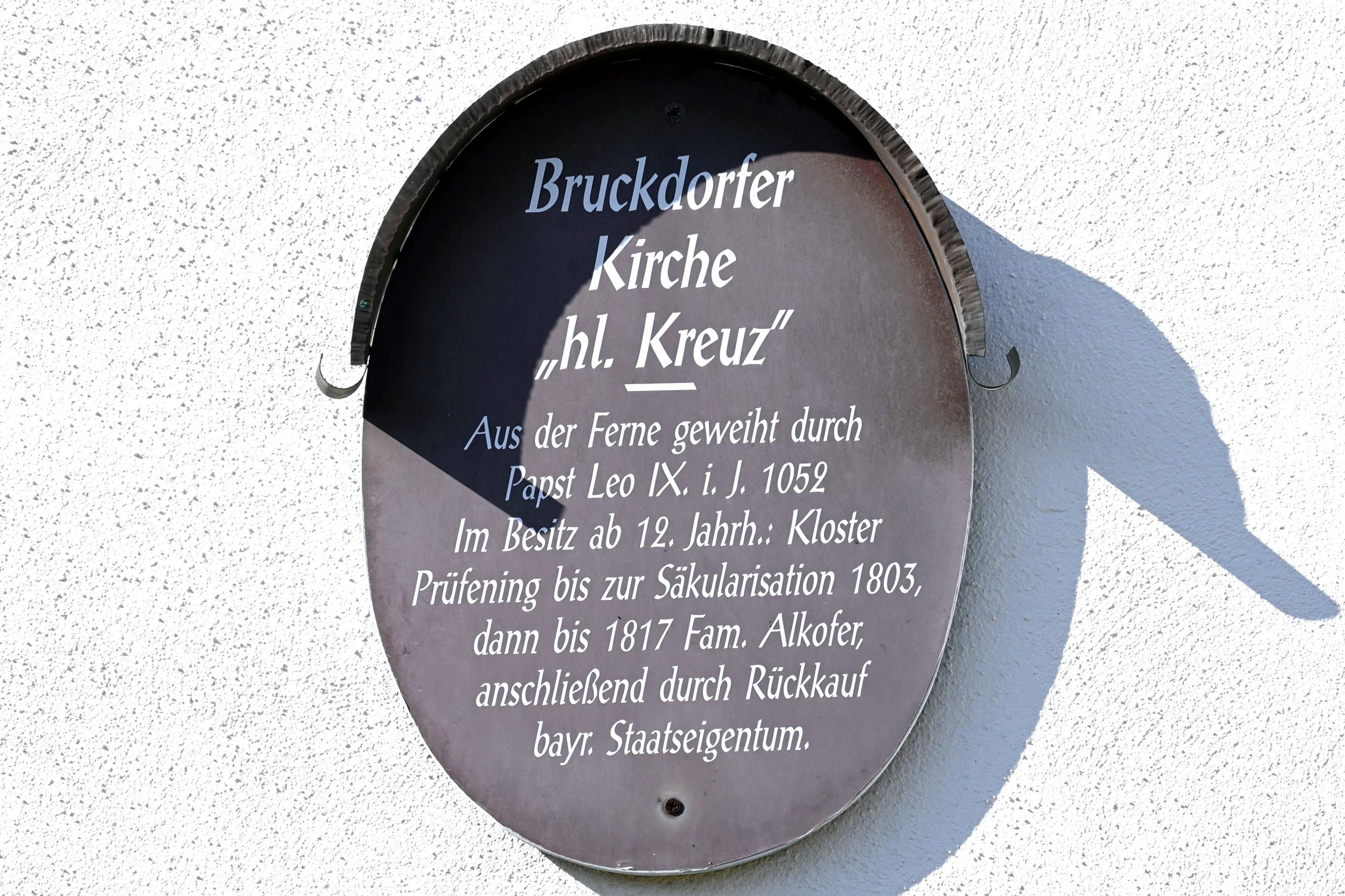 Bruckdorf (Sinzing), Pfarrkirche Heilig Kreuz, Bild 3/5