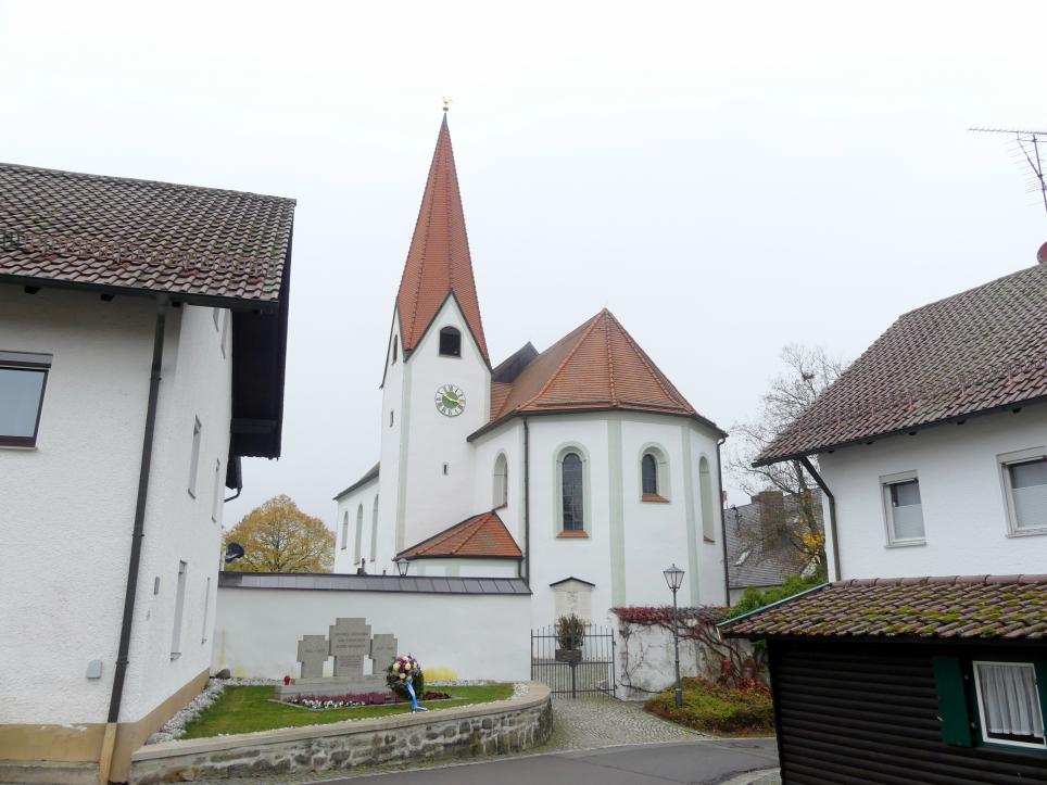 Kirchberg (Regenstauf), Pfarrkirche Mariä Himmelfahrt, Bild 1/2