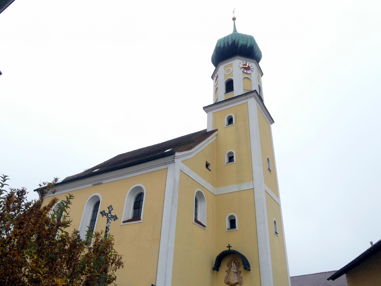 Arrach (Falkenstein), Pfarrkirche St. Valentin, Bild 1/5