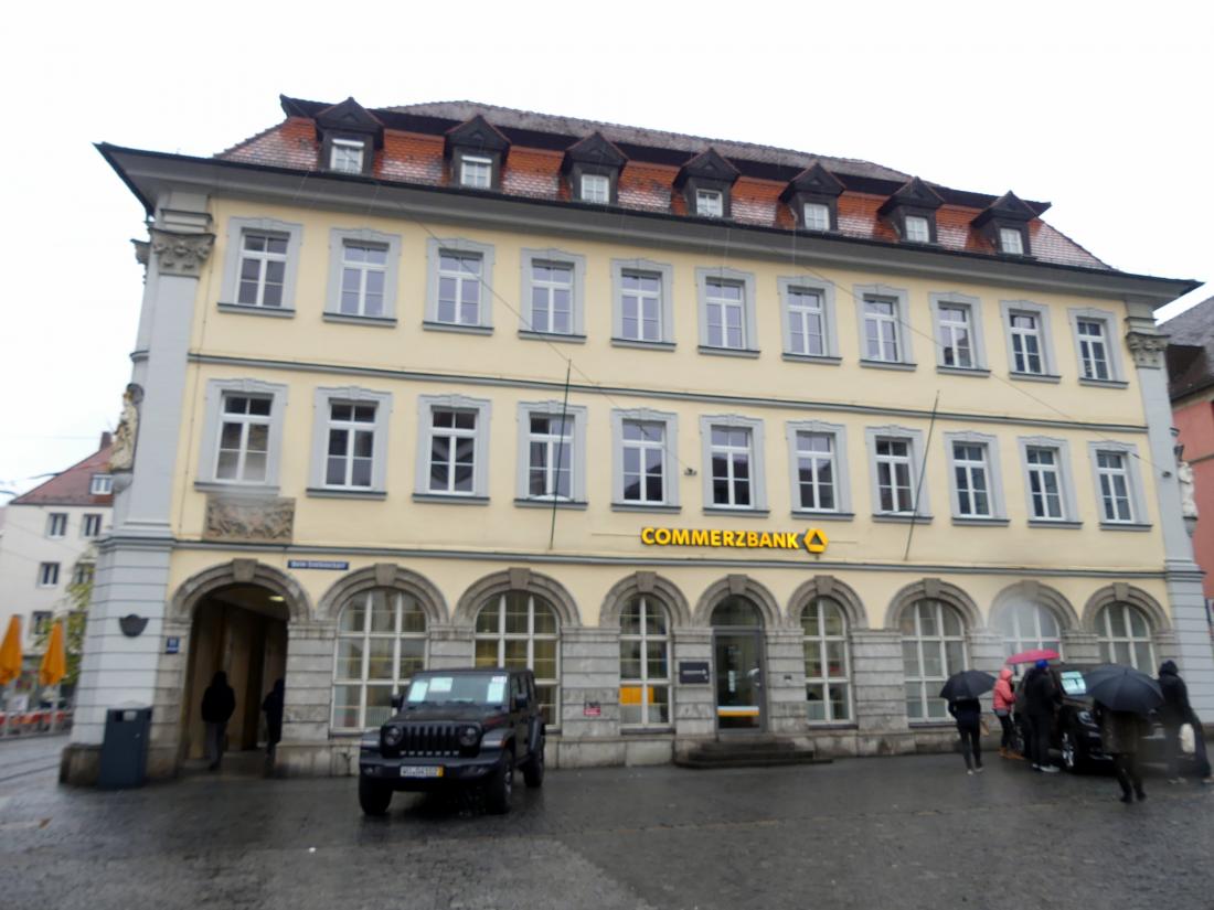 Würzburg, ehem. Gasthaus "Zum Hirschen", heute Commerzbank, Bild 3/4