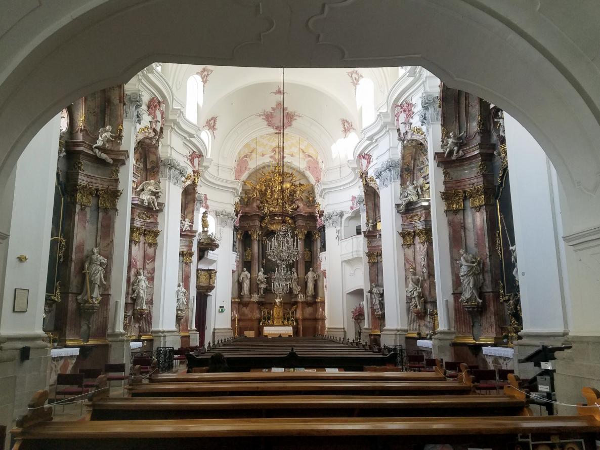 Linz, Minoritenkirche (Landhauskirche), Bild 2/3