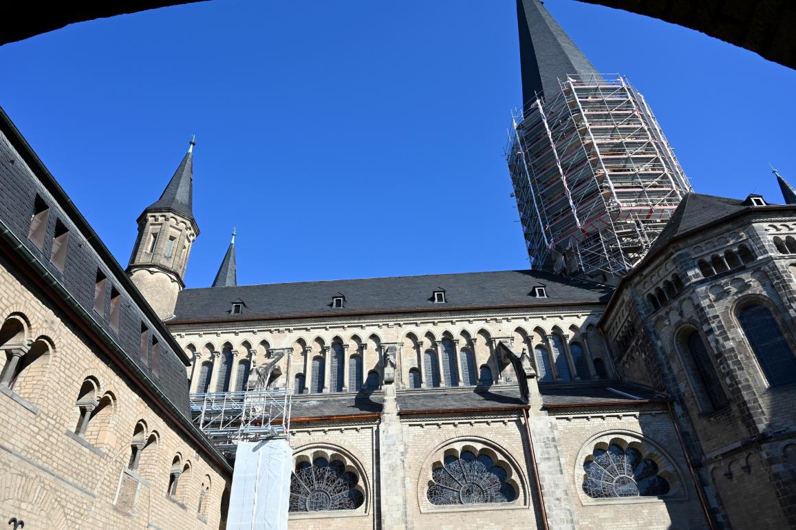Bonn, Bonner Münster, Bild 1/12