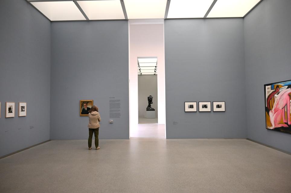 München, Pinakothek der Moderne, Saal 5 2022, Bild 1/2
