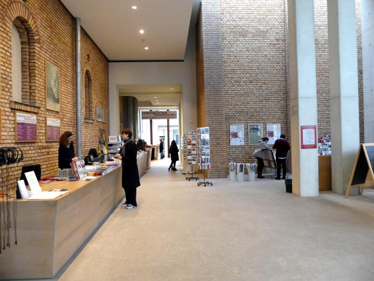 Berlin, Sammlung Scharf-Gerstenberg, Vorhalle, Bild 2/2