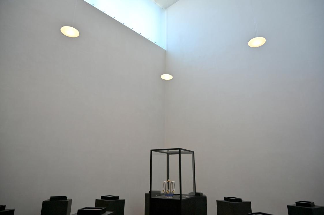 Köln, Museum Kolumba, Ausstellung "In die Weite – Aspekte jüdischen Lebens in Deutschland" vom 15.09.2021-15.08.2022, Raum 17, Bild 3/23