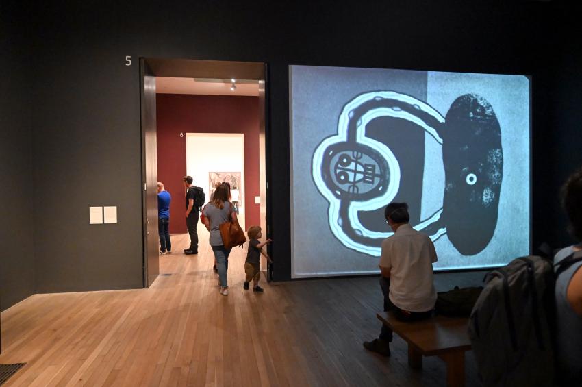 London, Tate Modern, Ausstellung "Surrealism Beyond Borders" vom 24.02.-29.08.2022, Saal 5, Bild 2/5