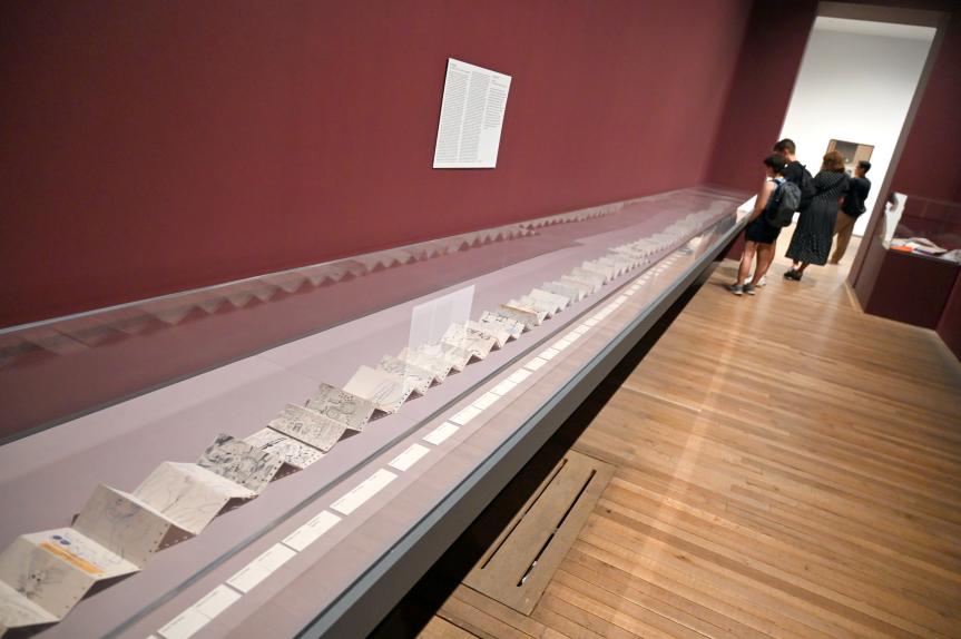 London, Tate Modern, Ausstellung "Surrealism Beyond Borders" vom 24.02.-29.08.2022, Saal 8, Bild 2/2