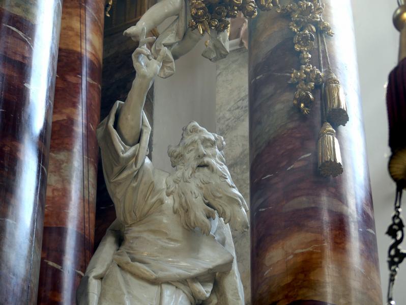 Ignaz Günther (1751–1775), Statue des heiligen Paulus am Hochaltar, Neustift (Freising), ehem. Prämonstratenserklosterkirche, jetzt Pfarrkirche St. Peter und Paul, 1765, Bild 5/5