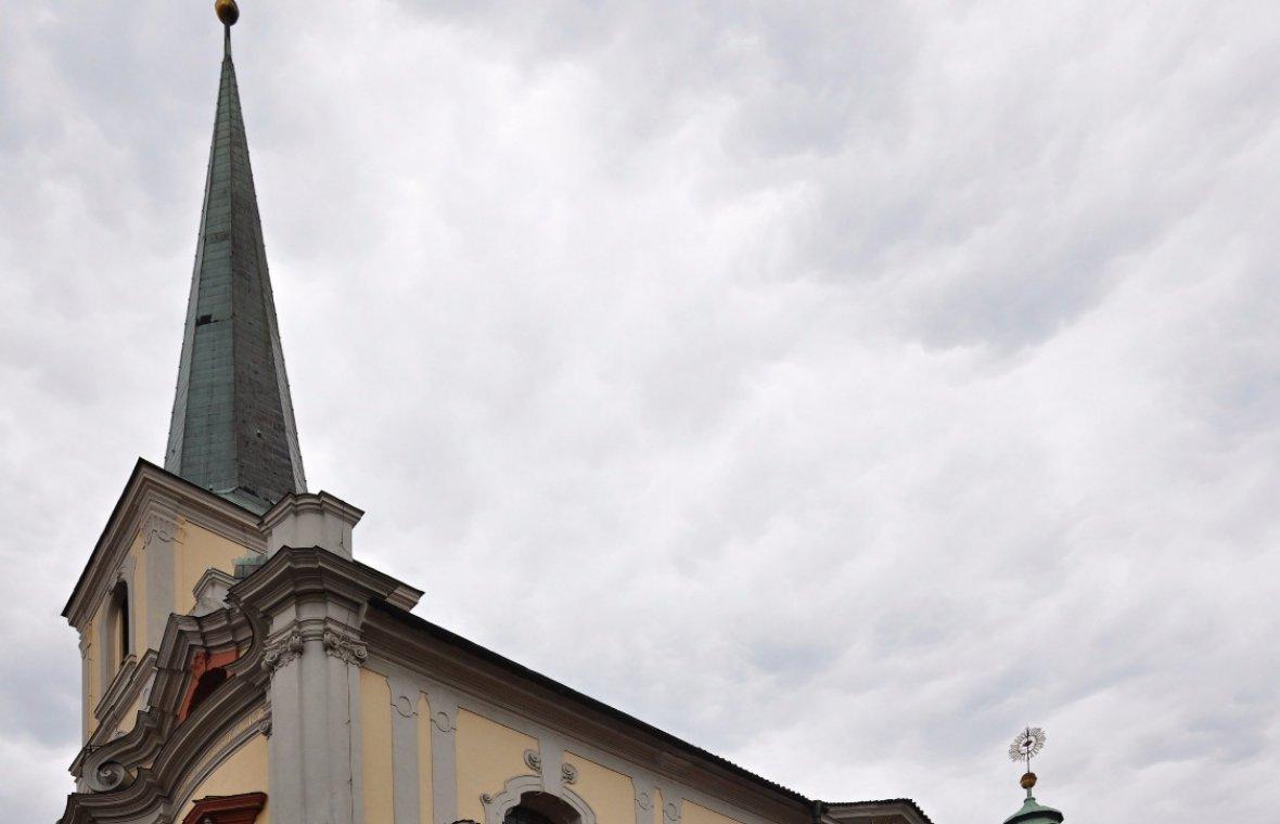 Kilian Ignaz Dientzenhofer (1718–1752), Umbau und Barockisierung von Innenraum, Gewölbe und Dach, Prag-Kleinseite, ehem. Augustinerkirche St. Thomas, 1727–1731, Bild 2/5