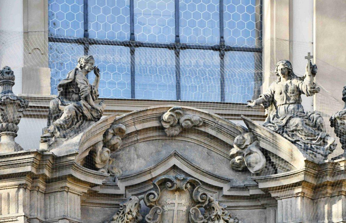 Kilian Ignaz Dientzenhofer (1718–1752), Umbau der Kirche St. Johannes von Nepomuk in Hradschin, Prag-Hradschin, Kirche St. Johannes von Nepomuk in Hradschin (ehem. Ursulinerinnen-Klosterkirche), 1737–1741, Bild 5/8