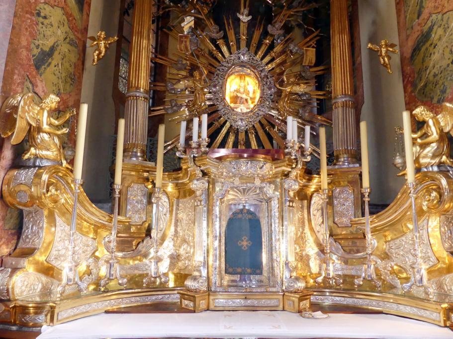 Joseph Matthias Götz (1713–1758), Hoch- und Gnadenaltar, Maria Taferl, Pfarr- und Wallfahrtskirche zur Schmerzhaften Muttergottes, 1732–1739, Bild 3/8