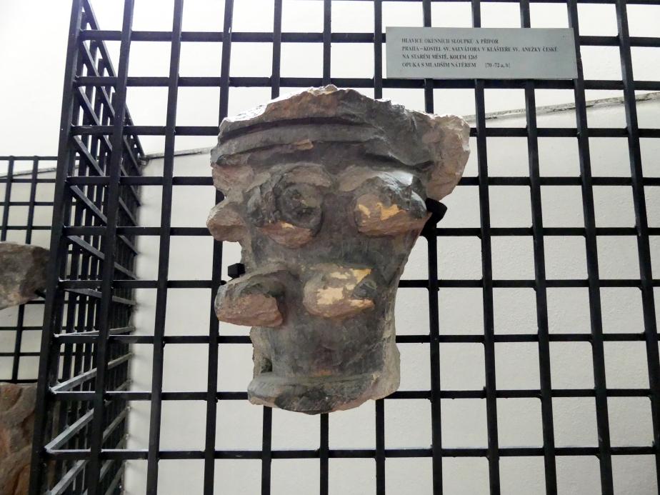 Sammlung von Teilen von Fensterkapitellen, Prag-Altstadt, ehem. Agneskloster, St.-Salvator-Kirche, jetzt Prag-Holešovice, Lapidarium, Saal 1, um 1265, Bild 4/4