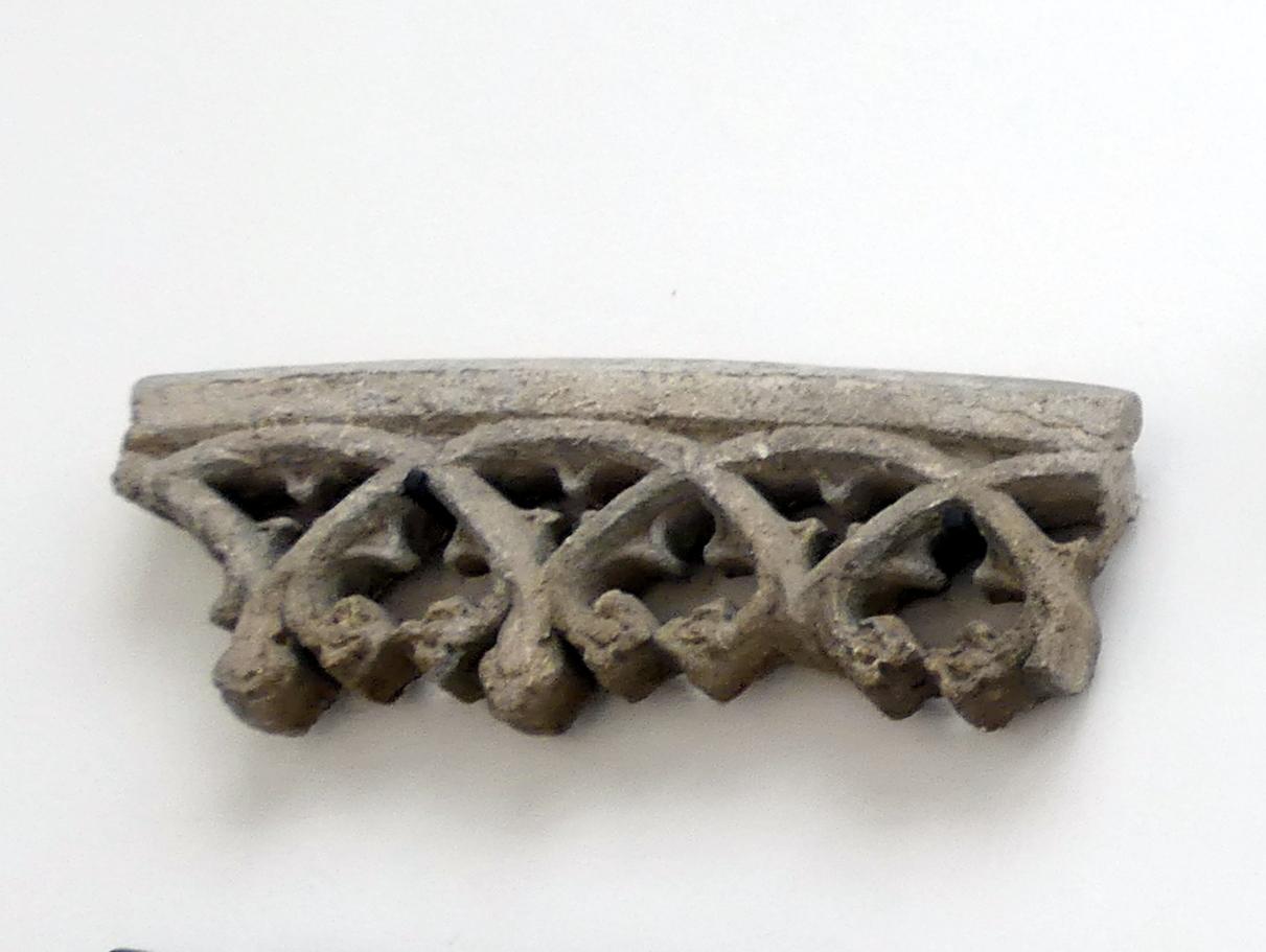 Matthias Rejsek (1491–1506), Drei Teile eines Bogens des Trägersystems, Kuttenberg (Kutná Hora), Dom der heiligen Barbara, jetzt Prag-Holešovice, Lapidarium, Saal 2, 1489–1506, Bild 2/3