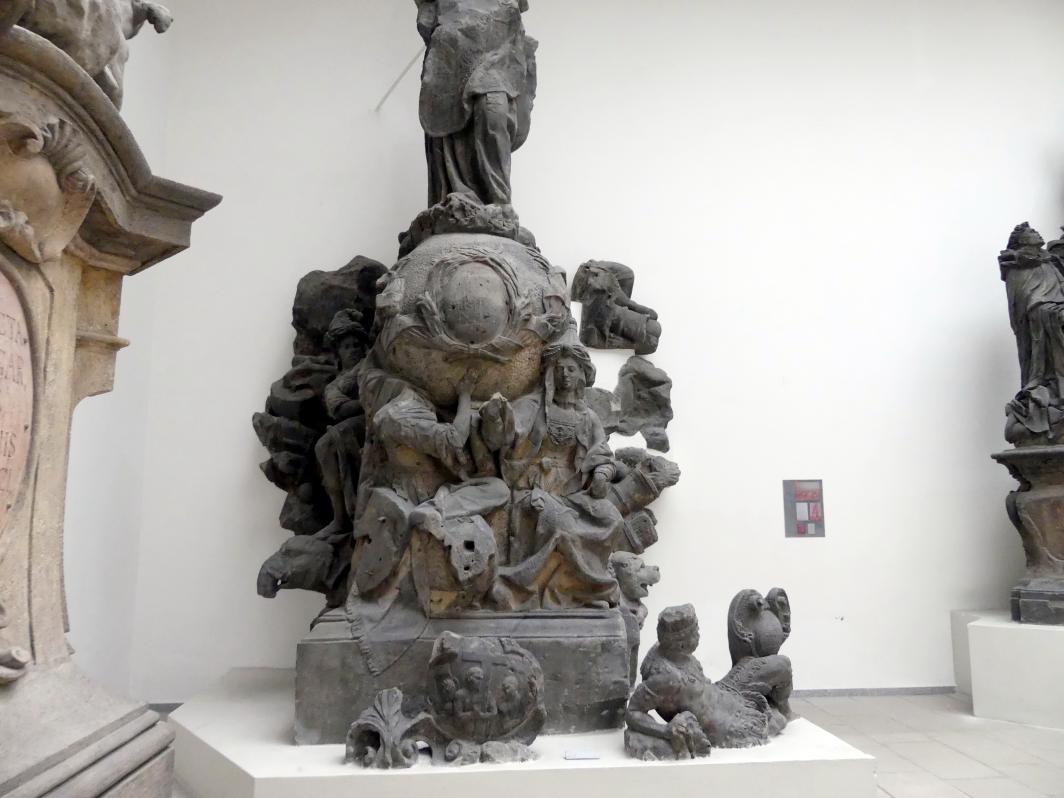 Ferdinand Maximilian Brokoff (1707–1731), Figurengruppe mit dem Hl. Ignatius von Loyola, Prag, Karlsbrücke, jetzt Prag-Holešovice, Lapidarium, Saal 4, 1710–1711, Bild 4/11