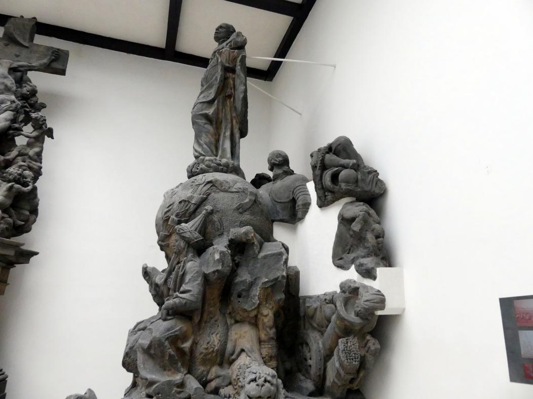 Ferdinand Maximilian Brokoff (1707–1731), Figurengruppe mit dem Hl. Ignatius von Loyola, Prag, Karlsbrücke, jetzt Prag-Holešovice, Lapidarium, Saal 4, 1710–1711, Bild 9/11