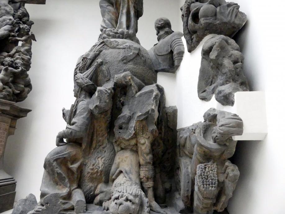 Ferdinand Maximilian Brokoff (1707–1731), Figurengruppe mit dem Hl. Ignatius von Loyola, Prag, Karlsbrücke, jetzt Prag-Holešovice, Lapidarium, Saal 4, 1710–1711, Bild 11/11