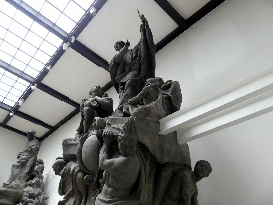 Ferdinand Maximilian Brokoff (1707–1731), Figurengruppe mit dem Hl. Franz Xaver, Prag, Karlsbrücke, jetzt Prag-Holešovice, Lapidarium, Saal 4, 1711, Bild 6/8