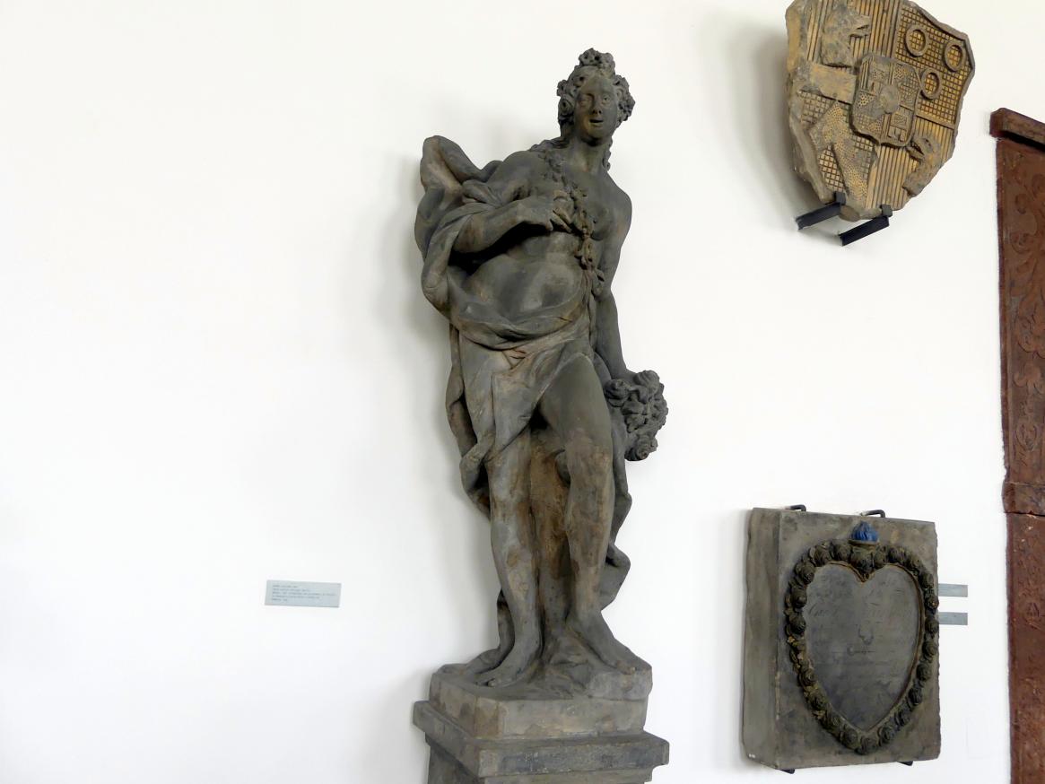 Matthias Bernhard Braun (1710–1725), Flora (römische Göttin der Blüte, hier als Allegorie des Frühlings), Prag-Neustadt Zderaz, ehem. Sommerresidenz am Kloster bei St. Wenzel, jetzt Prag-Holešovice, Lapidarium, Saal 7, um 1720, Bild 2/2