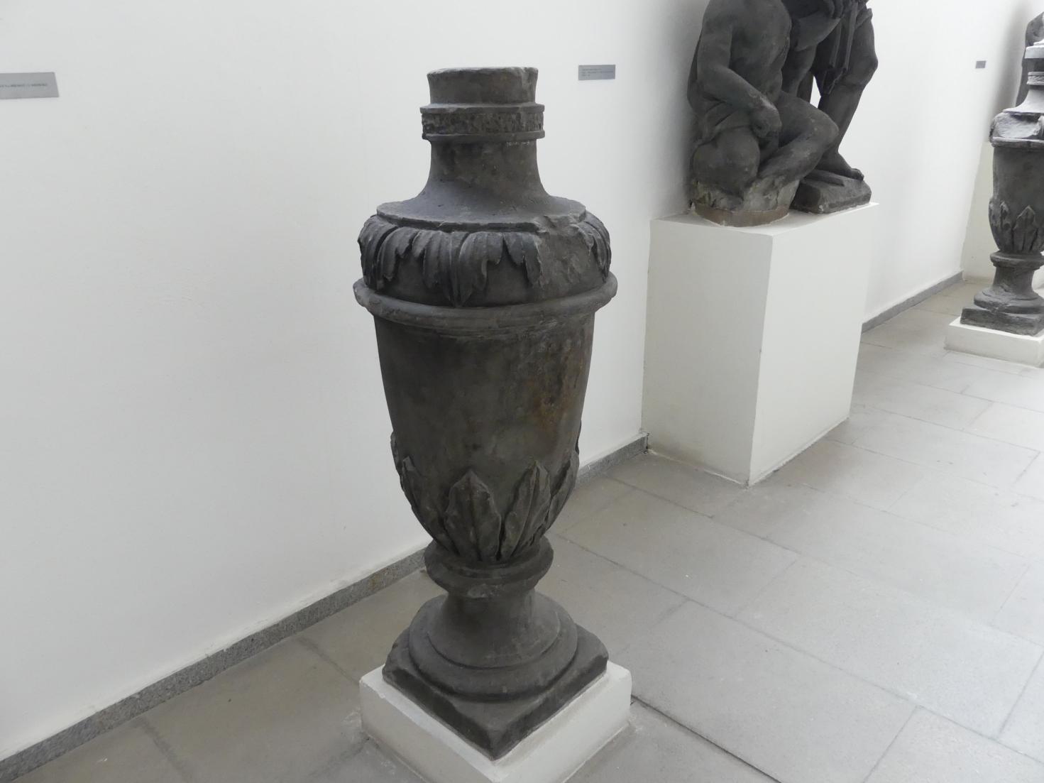 Gartenvase, Prag-Smíchov, Kinský-Garten, jetzt Prag-Holešovice, Lapidarium, Saal 7, um 1825, Bild 2/2