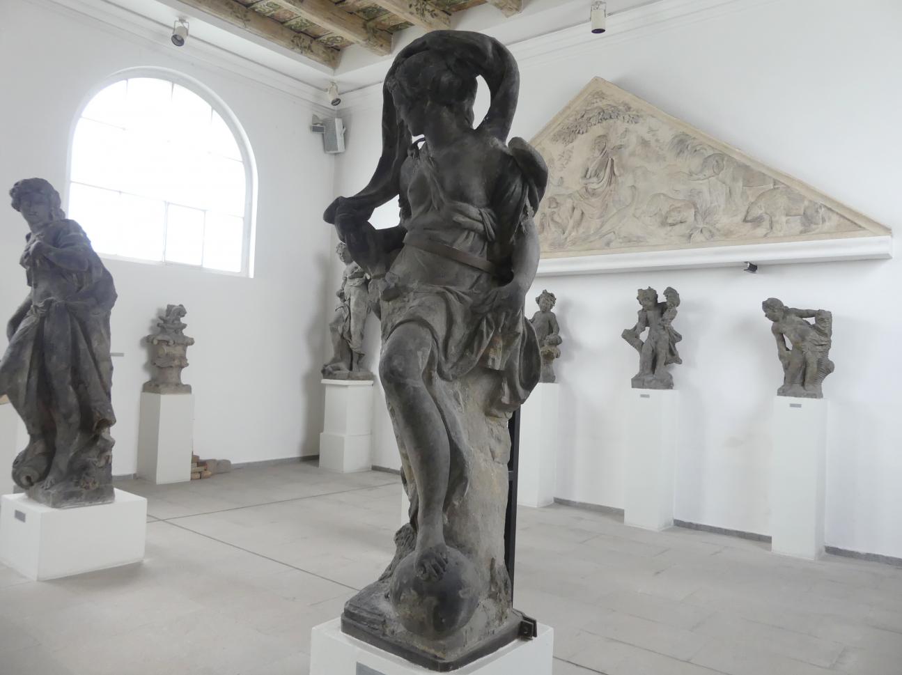 Ignaz Franz Platzer (1752–1765), Fortuna, Prag-Altstadt, Altstädter Ring, Palais Goltz-Kinsky, jetzt Prag-Holešovice, Lapidarium, Saal 7, um 1765, Bild 3/5