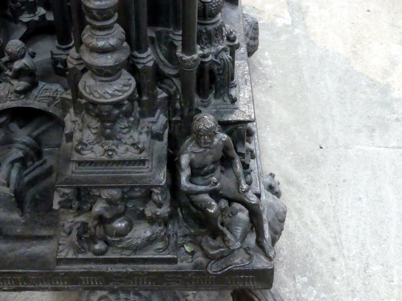 Peter Vischer der Ältere
 (1486–1525), Grab des Hl. Sebaldus, Nürnberg, Kirche St. Sebald, 1507–1512, Bild 13/16