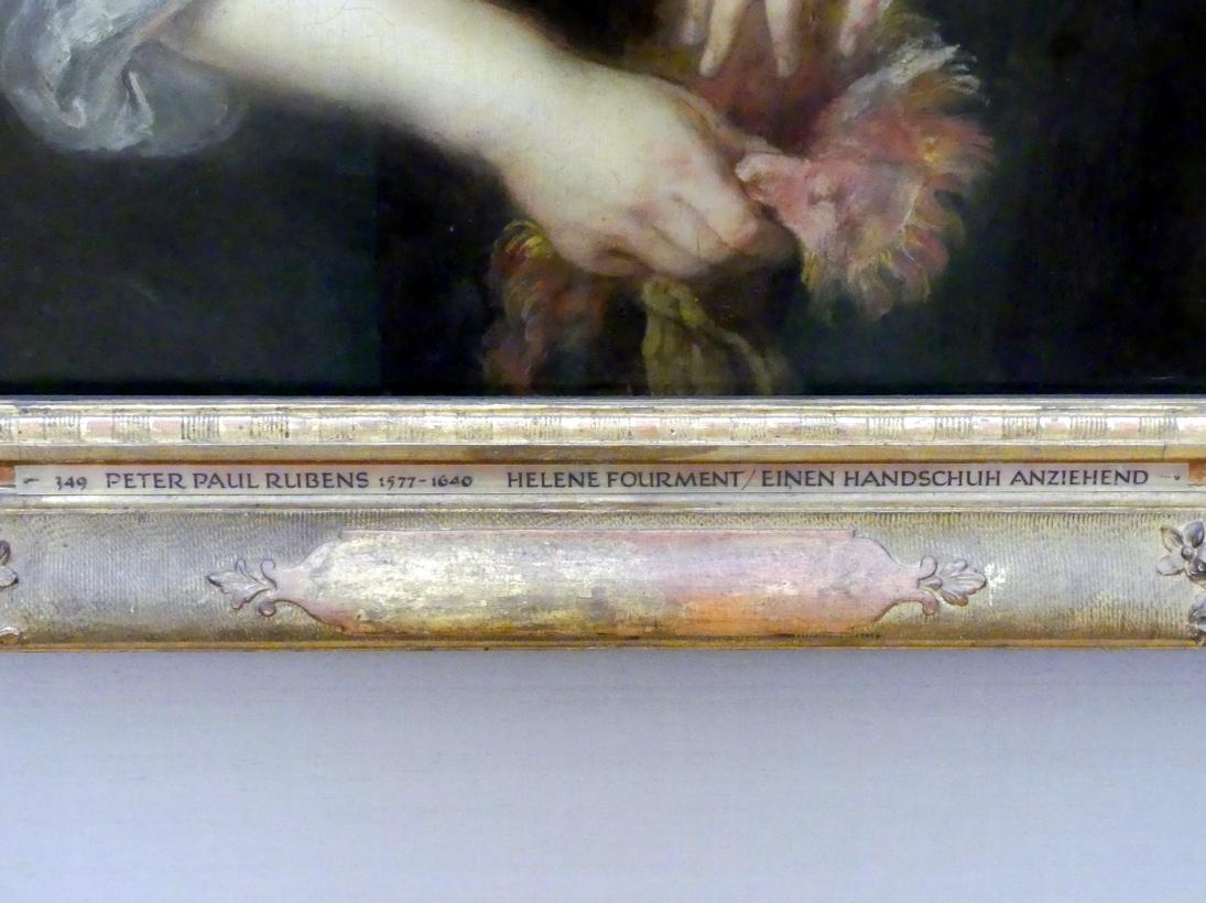 Peter Paul Rubens (1598–1640), Helene Fourment, einen Handschuh anziehend, München, Alte Pinakothek, Obergeschoss Kabinett 8,9, um 1632, Bild 2/2