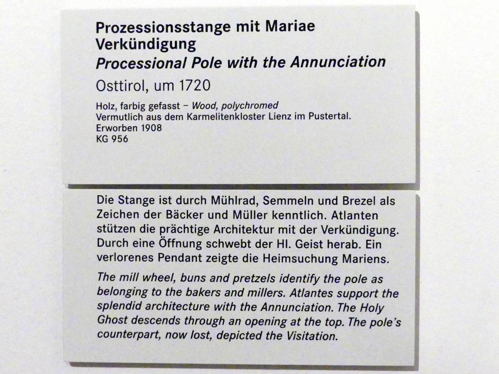 Zunftstange mit Mariae Verkündigung, Nürnberg, Germanisches Nationalmuseum, Saal 132, um 1720, Bild 2/2