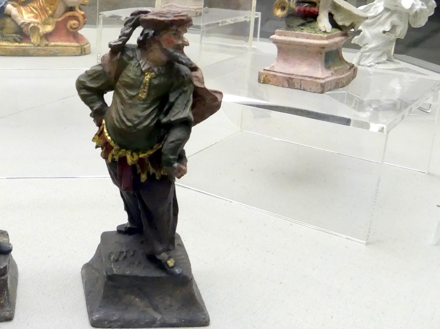 Ferdinand Tietz (Nachfolger) (1765–1770), Rodomondo (Capitano) aus der Commedia dell´arte, Nürnberg, Germanisches Nationalmuseum, Saal 46, um 1760–1770, Bild 2/3