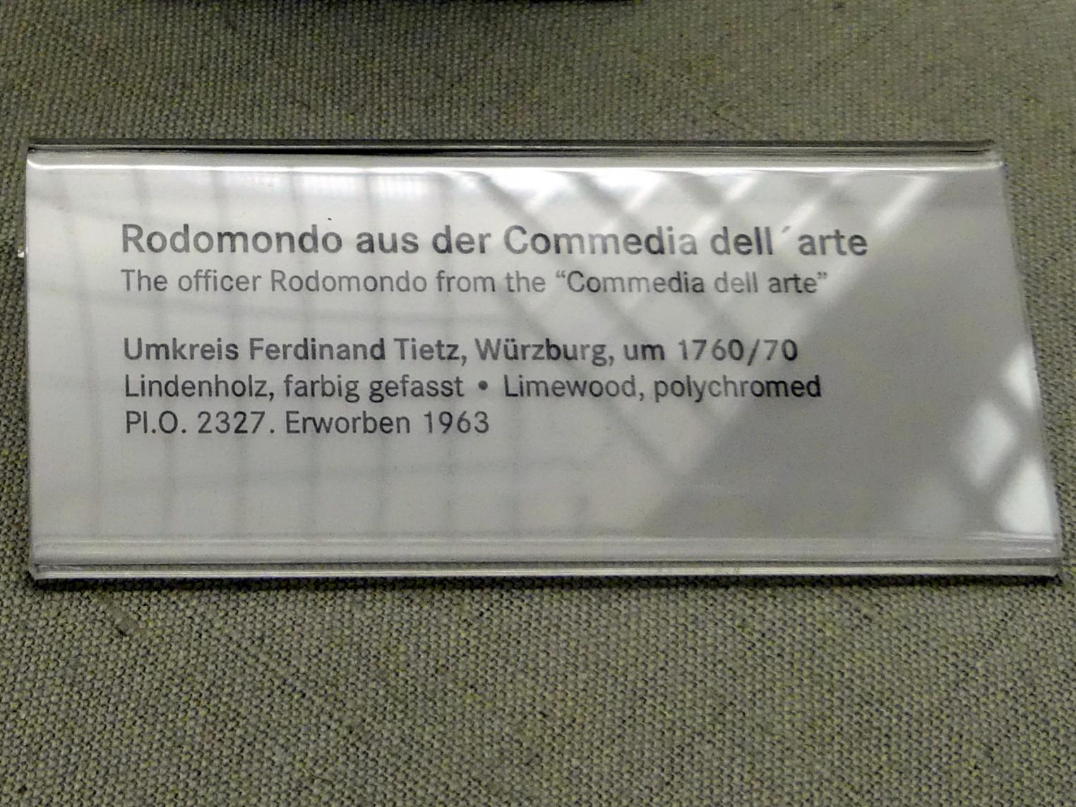Ferdinand Tietz (Nachfolger) (1765–1770), Rodomondo (Capitano) aus der Commedia dell´arte, Nürnberg, Germanisches Nationalmuseum, Saal 46, um 1760–1770, Bild 3/3