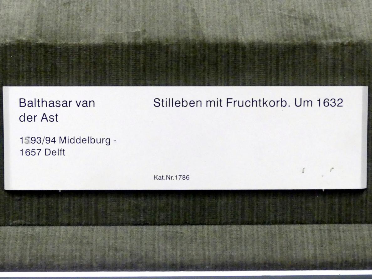 Balthasar van der Ast (1628–1649), Stillleben mit Fruchtkorb, Berlin, Gemäldegalerie ("Berliner Wunder"), Kabinett 10, um 1632, Bild 2/2