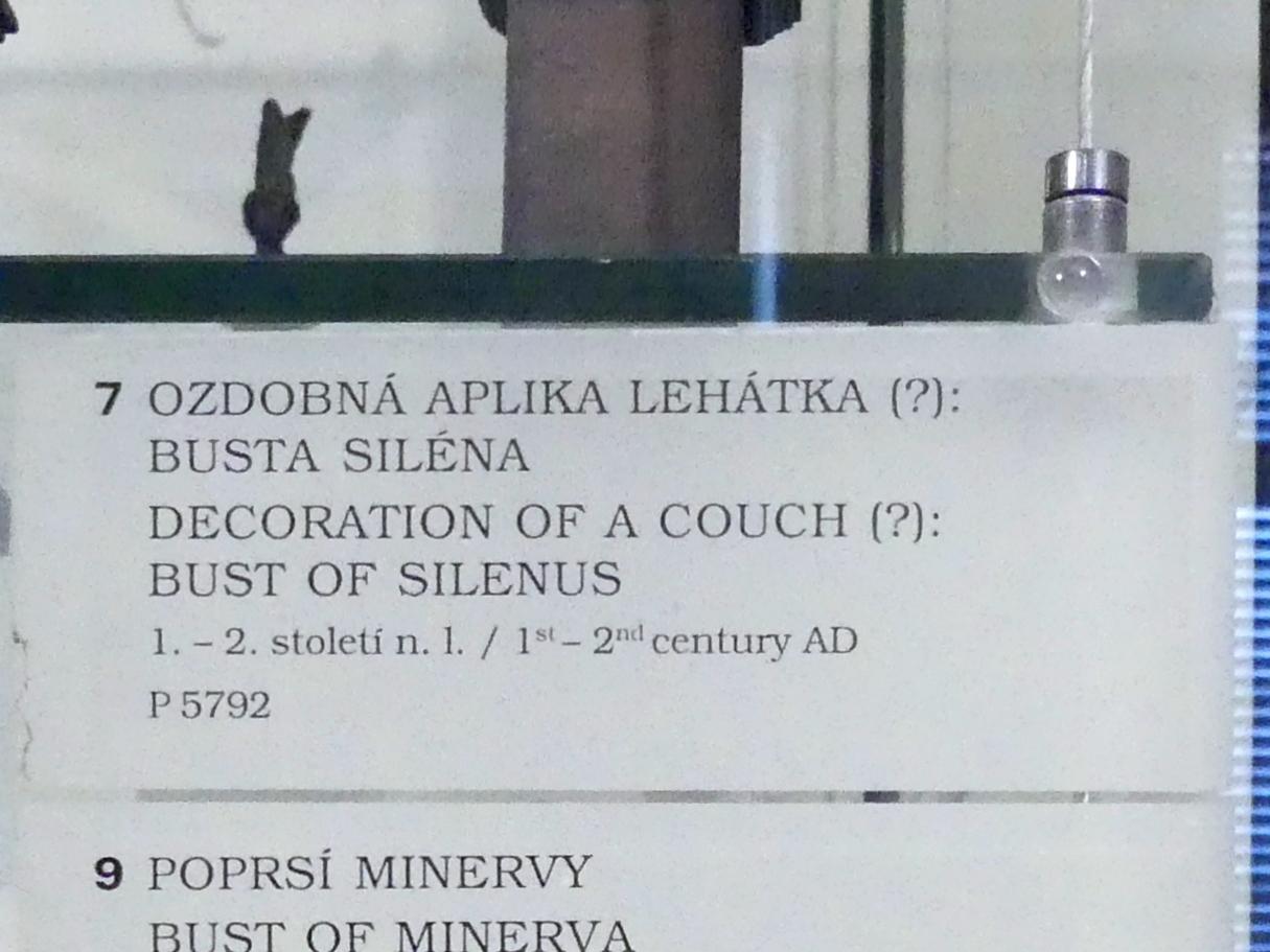 Römische Bronzefigur: Dekoration einer Couch (?), Büste des Silen, Prag, Nationalgalerie im Palais Sternberg, 1. Obergeschoss, Saal 1, 0–300, Bild 2/2