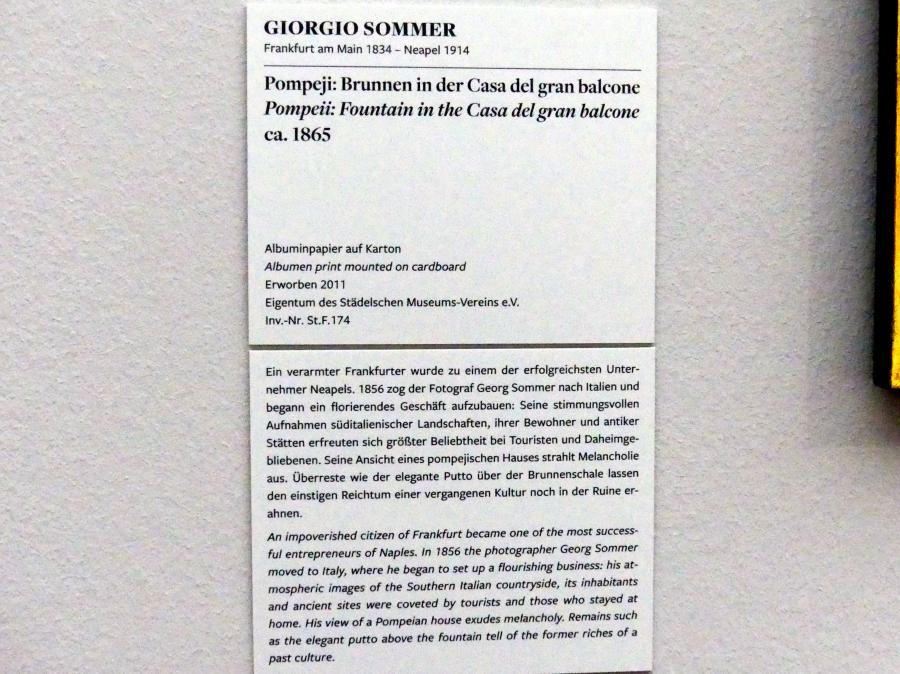 Giorgio Sommer (1865–1875), Pompeji: Brunnen in der Casa del gran balcone, Frankfurt am Main, Städel Museum, 1. Obergeschoss, Saal 2, um 1865, Bild 2/2