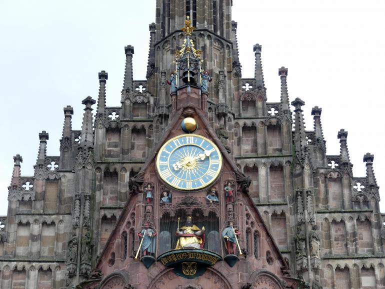 Adam Kraft (1488–1507), Westgiebel der Frauenkirche Nürnberg, Nürnberg, Stadtpfarrkirche Zu Unserer lieben Frau (Frauenkirche), 1506–1508, Bild 2/2
