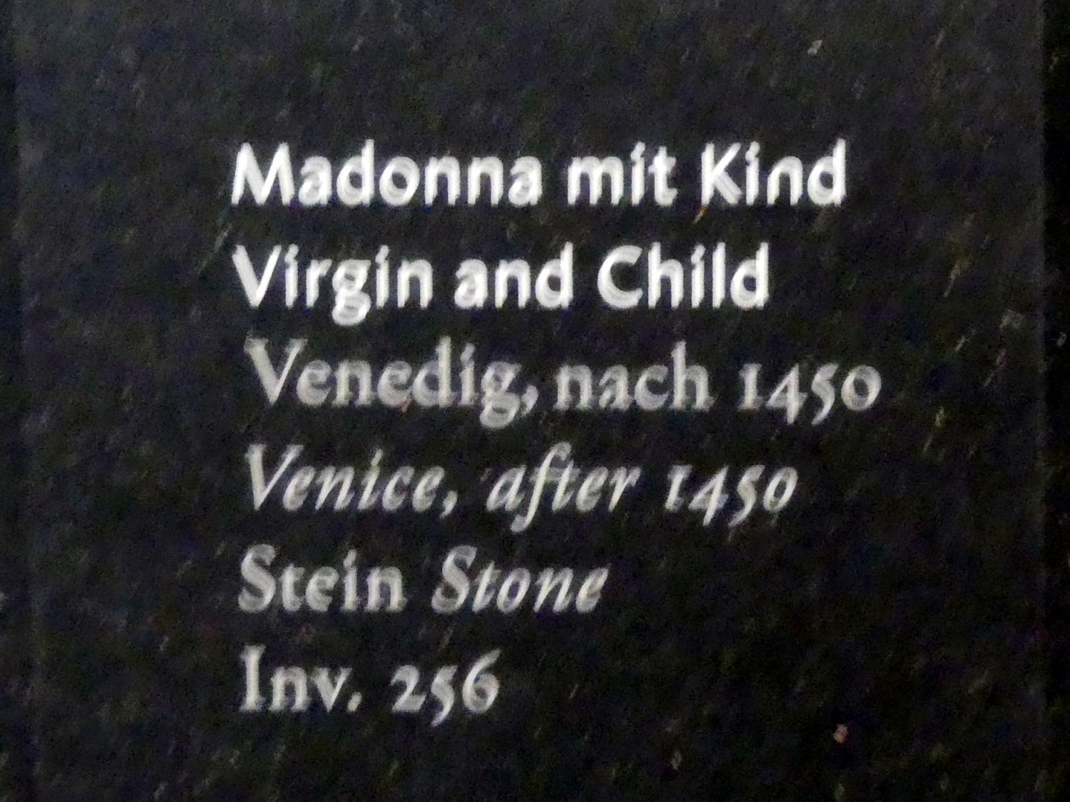 Madonna mit Kind, Frankfurt am Main, Liebieghaus Skulpturensammlung, Renaissance - eine neue Altarform, nach 1450, Bild 2/2