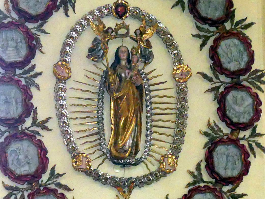 Tilman Riemenschneider (Werkstatt) (1487–1520), Zwei Engel, Gerolzhofen, Stadtpfarrkirche Heilige Maria vom Rosenkranz und Heilige Regiswindis, jetzt Gerolzhofen, Stadtpfarrkirche Heilige Maria vom Rosenkranz und Heilige Regiswindis, Undatiert, Bild 2/2