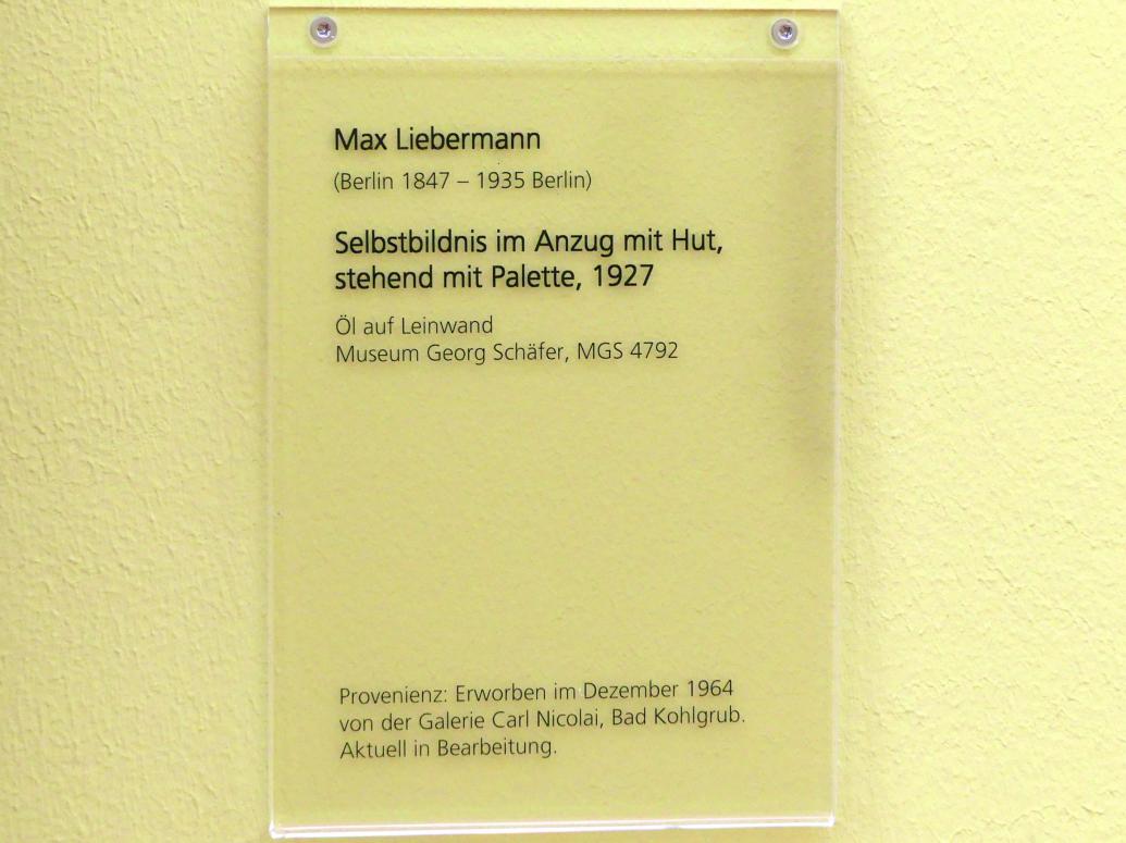 Max Liebermann (1872–1929), Selbstbildnis im Anzug mit Hut, stehend mit Palette, Schweinfurt, Museum Georg Schäfer, Saal 9, 1927, Bild 2/2
