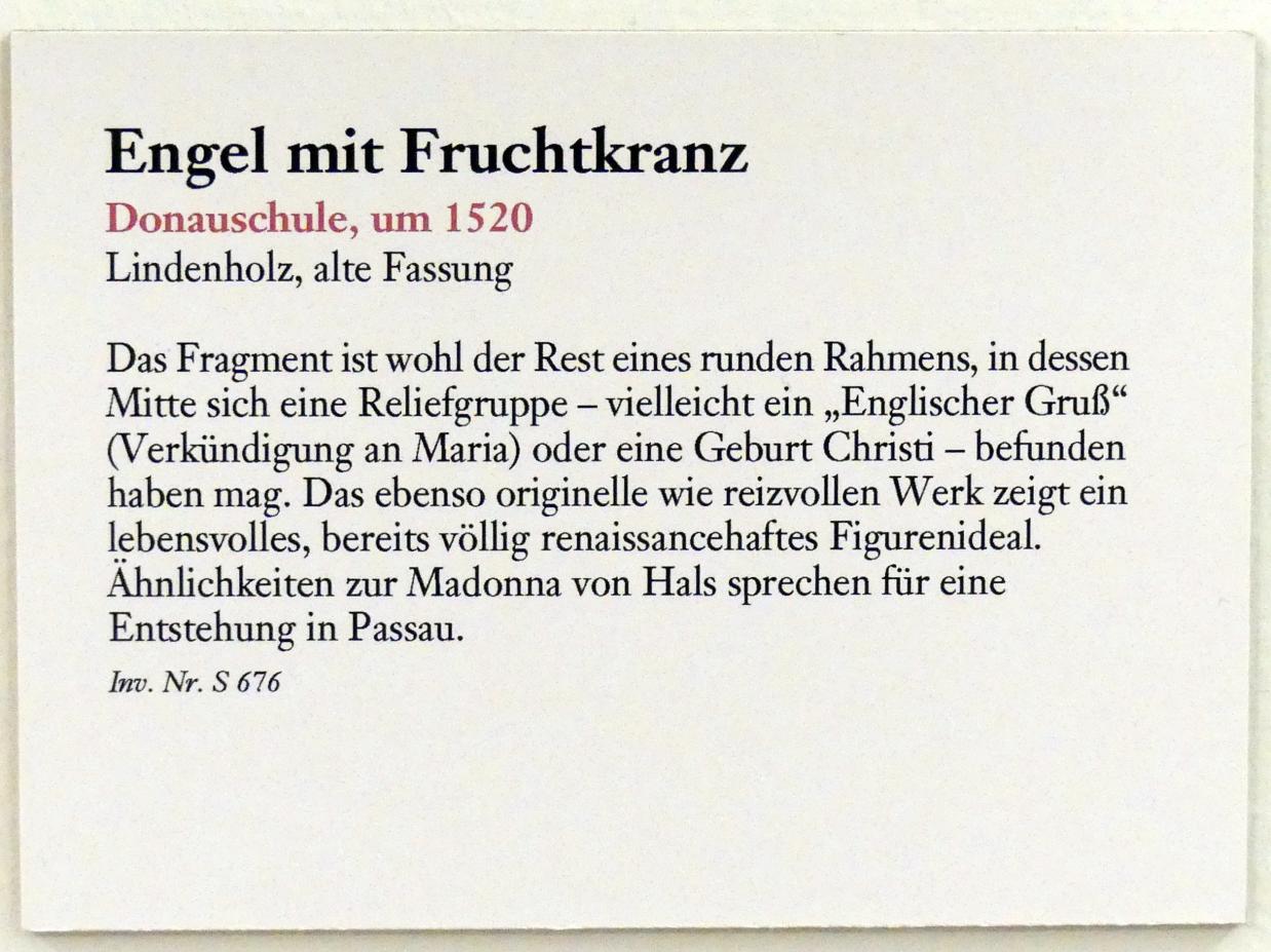 Engel mit Fruchtkranz, Linz, Oberösterreichisches Landesmuseum, Die Kunst der Donauschule, um 1520, Bild 2/2