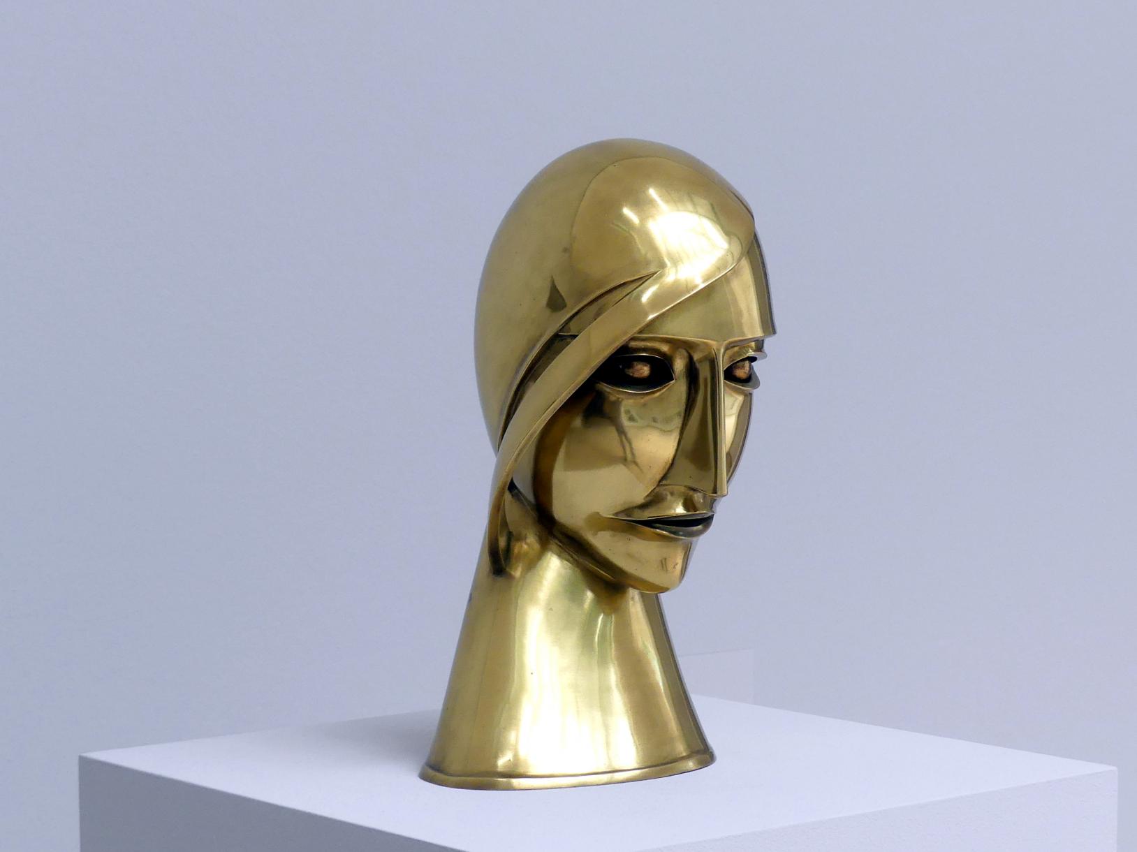 Rudolf Belling (1919–1925), Kopf in Messing (Portrait Toni Freedan), Stuttgart, Staatsgalerie, Internationale Malerei und Skulptur 7, 1925, Bild 4/5