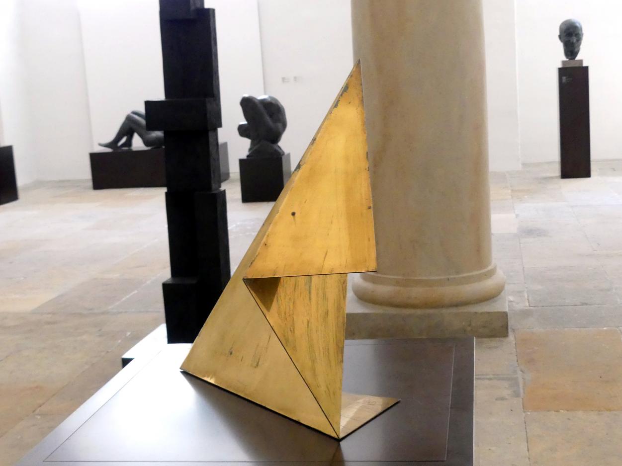 Hermann Glöckner (1931–1981), Raumfaltung, Dresden, Albertinum, Galerie Neue Meister, Erdgeschoss, Skulpturenhalle, 1970, Bild 2/4