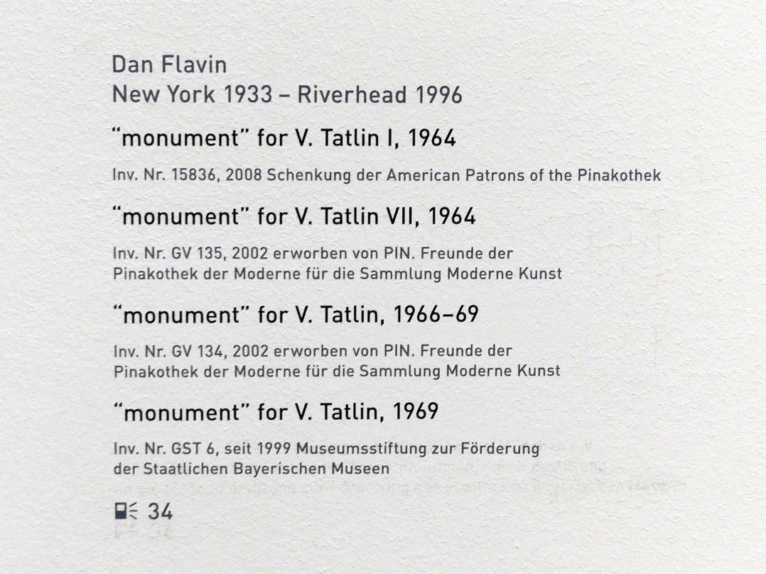 Dan Flavin (1963–1970), "monument" for V. Tatlin, München, Pinakothek der Moderne, Saal 29, 1969, Bild 3/3
