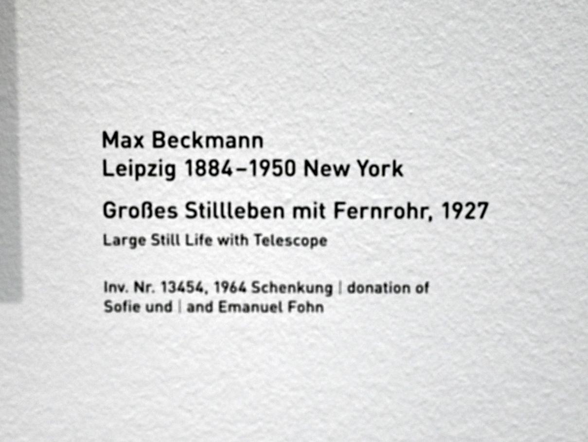 Max Beckmann (1905–1950), Großes Stillleben mit Fernrohr, München, Pinakothek der Moderne, Saal 9, 1927, Bild 2/2