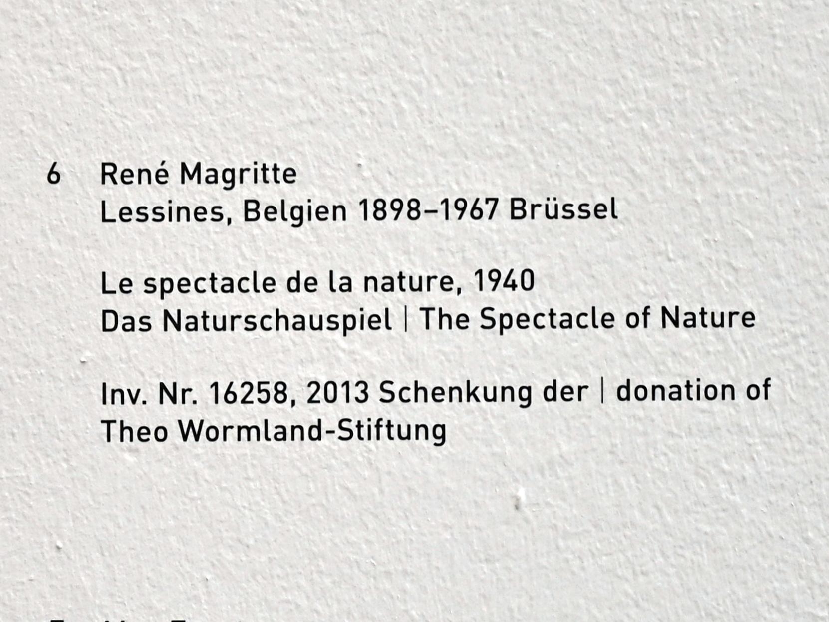 René Magritte (1926–1967), La spectacle de la nature - Das Schauspiel der Natur, München, Pinakothek der Moderne, Gang im Westflügel, 1940, Bild 2/2