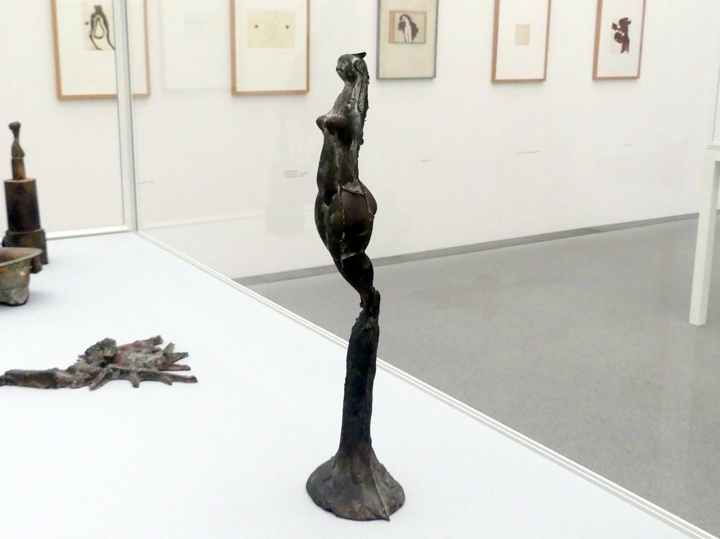 Joseph Beuys (1948–1985), Tierfrau, München, Pinakothek der Moderne, Saal 18, 1949, Bild 2/3