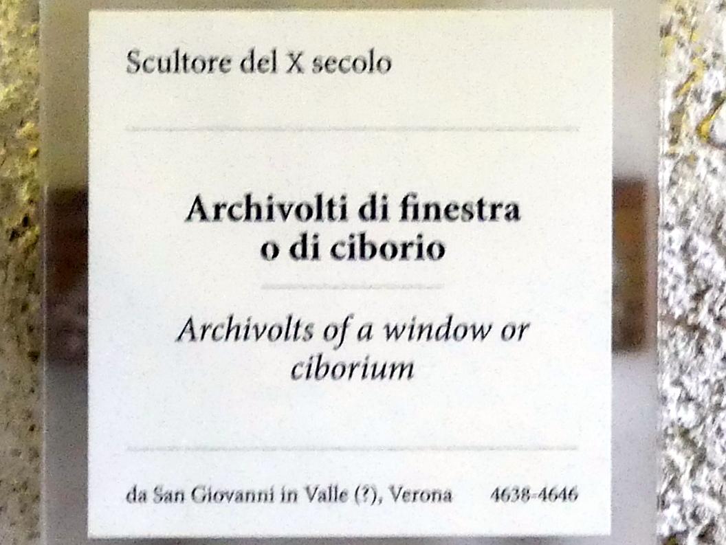 Archivolte eines Fensters oder Ziboriums, Verona, Museo di Castelvecchio, Saal 1, 10. Jhd., Bild 2/2