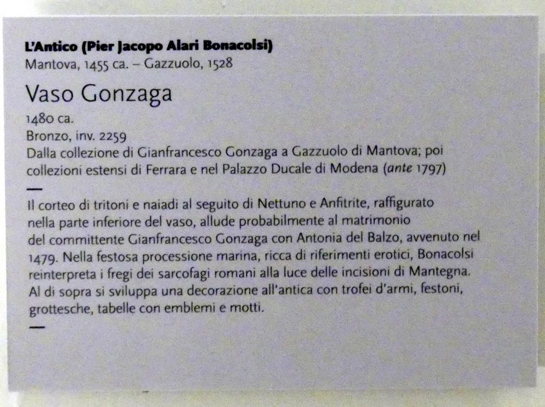 Pier Jacopo Alari Bonacolsi (Antico) (1480–1520), Gonzaga-Vase, Modena, Galleria Estense, Saal 5, um 1480, Bild 3/3